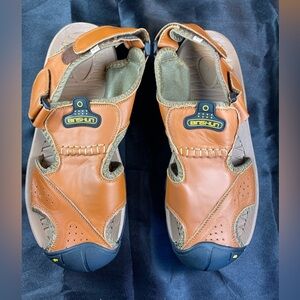 Binshun Men’s US 11 Outdoor Fisherman Hiking Sandals Brand New